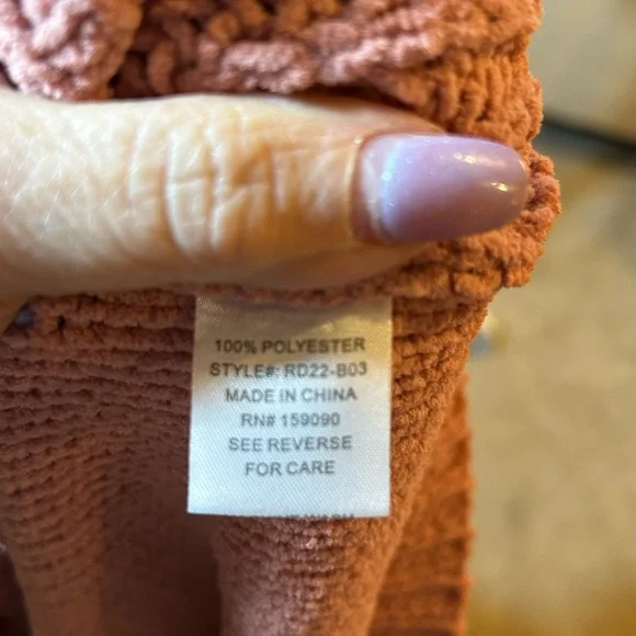 V Chic Dusty Rose Knit Hooded Sweater - Picture 5 of 5